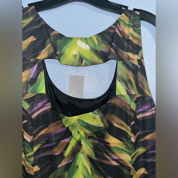 Lane Bryant Tropical Peplum Dress Pencil Skirt
Sleeveless w Cut Out Plus Size 18 - Picture 4 of 8